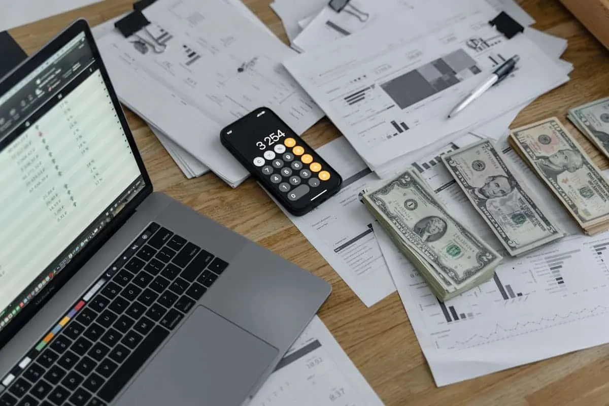 Credit Control Policy Template + 90-Day Flow